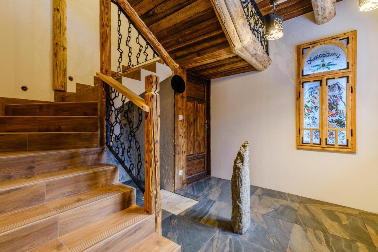 Dom Krzesany Apartment เบียลกาตัทร์ชันสกา ภายนอก รูปภาพ