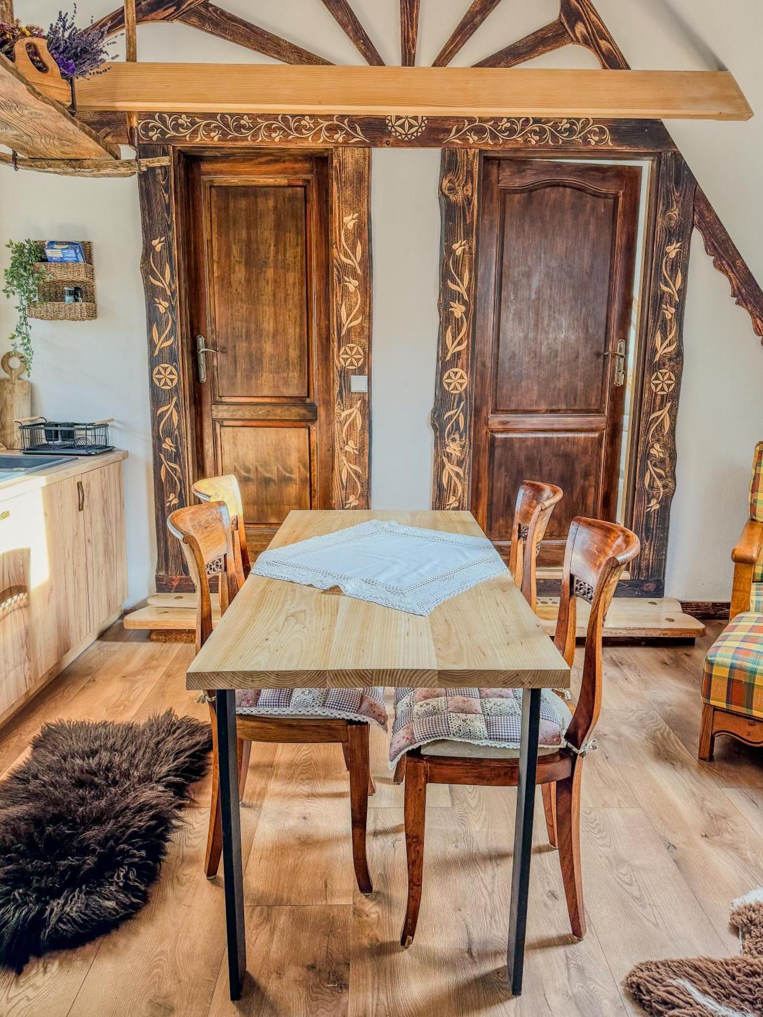 Dom Krzesany Apartment เบียลกาตัทร์ชันสกา ภายนอก รูปภาพ